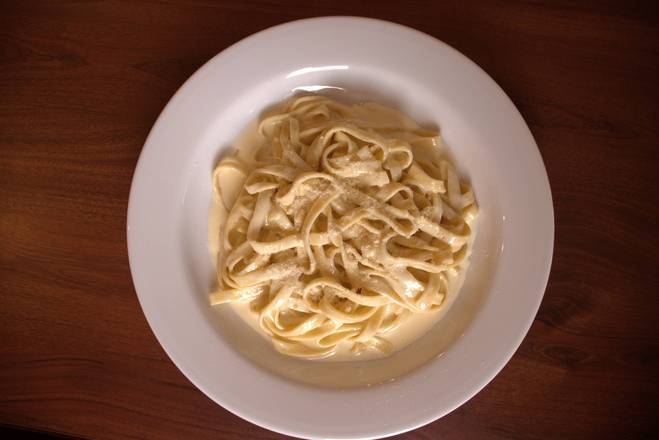 Fettuccine Alfredo