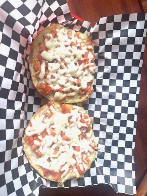 Bruschetta with cheese